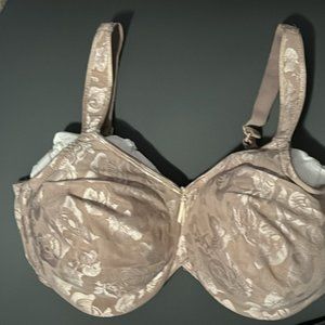 Wacoal 40DDD Used Bra  Beige